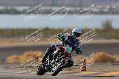 media/Dec-18-2022-SoCal Trackdays (Sun) [[8099a50955]]/Turn 14 (940am)/